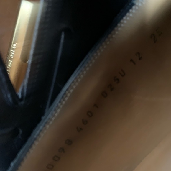 Salvatore Ferragamo Gorgeous Tassel Loafer - Picture 7 of 7